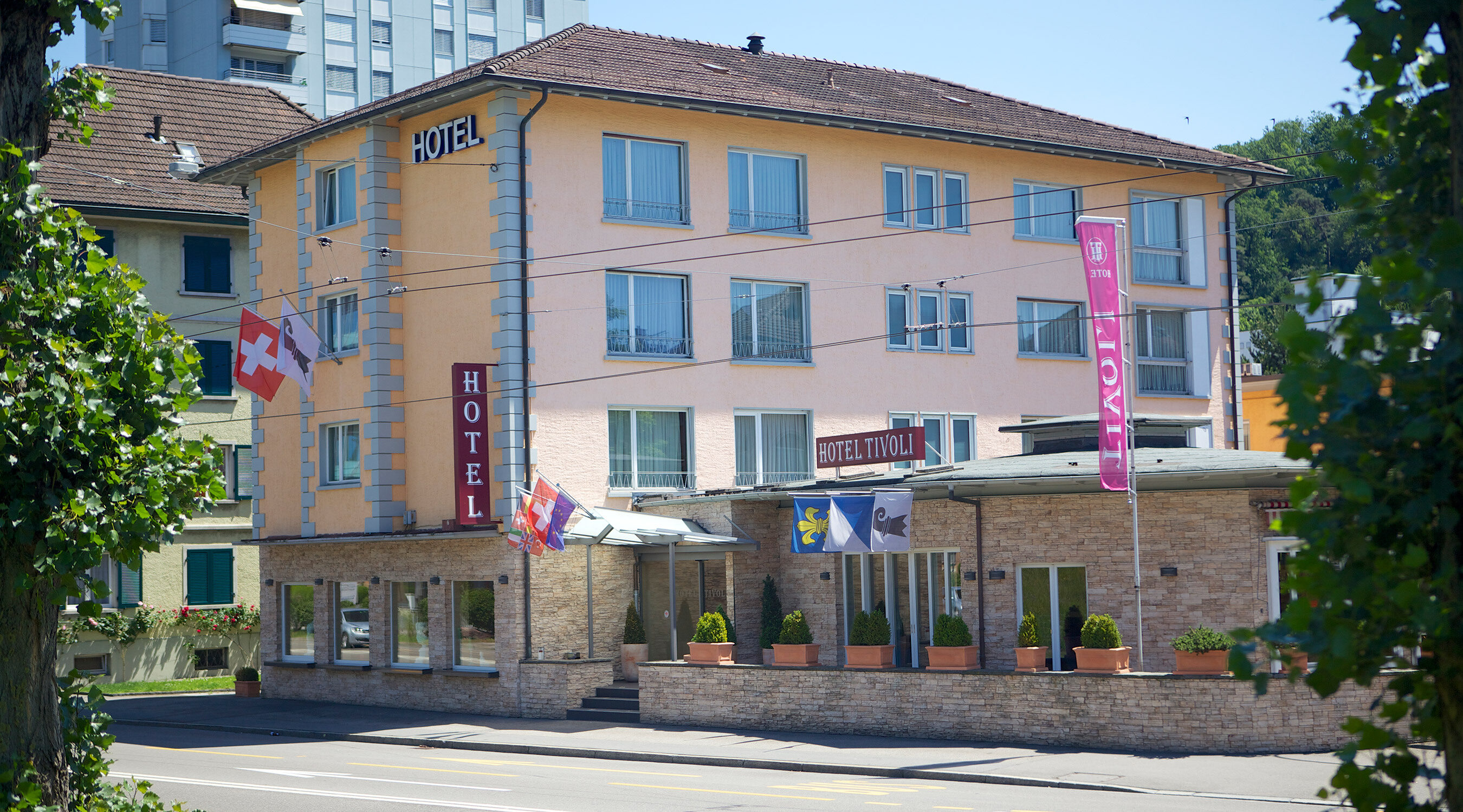 Aussenansicht hotel tivoli schlieren 08